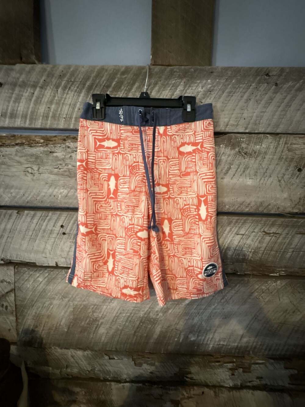 Salt Life boys  Vapr-Stretch Fish Print Board Shorts Size Medium